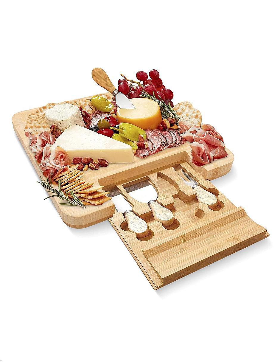 Tabla de Queso Bambú con Accesorios - Image 1